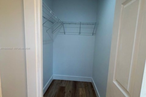 Villa ou maison à louer à Lake Worth, Floride: 2 chambres, 238.48 m2 № 2001724 - photo 9