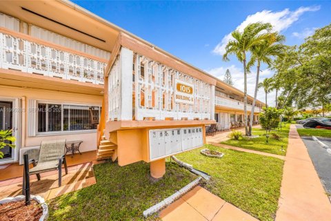 Condominio en venta en Hallandale Beach, Florida, 1 dormitorio, 58.06 m2 № 2255958 - foto 24
