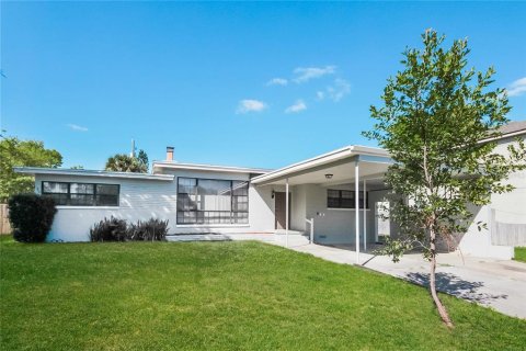 Casa en alquiler en Winter Park, Florida, 4 dormitorios, 183.02 m2 № 1899341 - foto 2