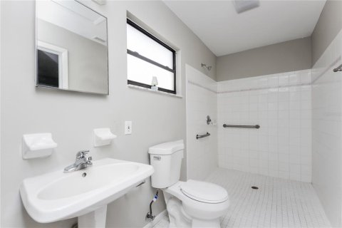 Casa en alquiler en Winter Park, Florida, 4 dormitorios, 183.02 m2 № 1899341 - foto 13