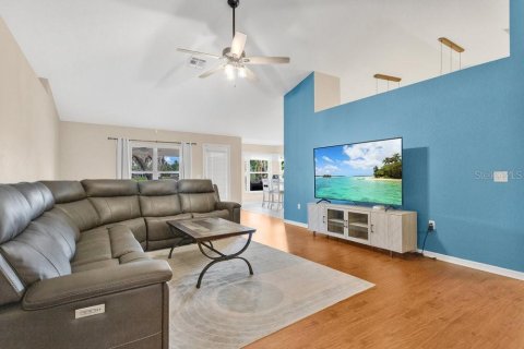House in Lakeland, Florida 4 bedrooms, 221.76 sq.m. № 1679688 - photo 7