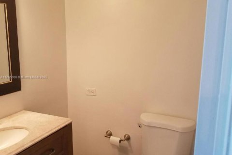 Condominio en venta en Miami Beach, Florida, 1 dormitorio, 84.54 m2 № 1868061 - foto 18