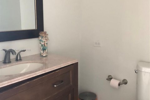 Condominio en venta en Miami Beach, Florida, 1 dormitorio, 84.54 m2 № 1868061 - foto 16