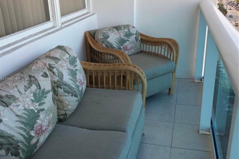 Condominio en venta en Miami Beach, Florida, 1 dormitorio, 84.54 m2 № 1868061 - foto 20