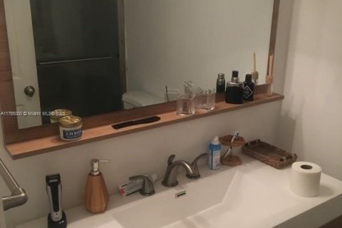 Condominio en venta en Miami Beach, Florida, 1 dormitorio, 84.54 m2 № 1868061 - foto 17