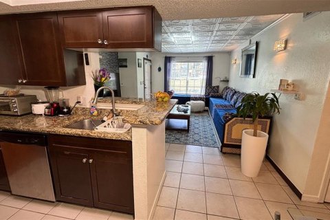 Condominio en alquiler en Saint Petersburg, Florida, 2 dormitorios, 78.78 m2 № 1911230 - foto 10