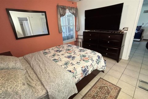 Condominio en alquiler en Saint Petersburg, Florida, 2 dormitorios, 78.78 m2 № 1911230 - foto 15