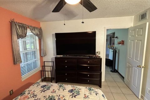 Condominio en alquiler en Saint Petersburg, Florida, 2 dormitorios, 78.78 m2 № 1911230 - foto 16