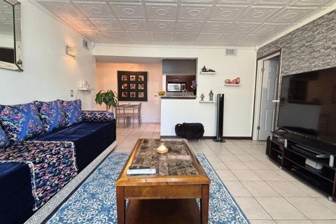 Condominio en alquiler en Saint Petersburg, Florida, 2 dormitorios, 78.78 m2 № 1911230 - foto 12