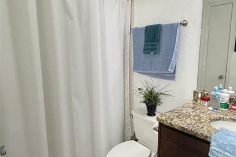 Condominio en alquiler en Saint Petersburg, Florida, 2 dormitorios, 78.78 m2 № 1911230 - foto 18
