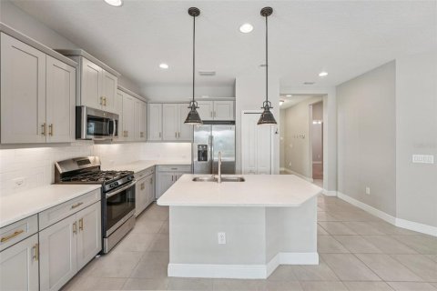 Villa ou maison à louer à Fish Hawk, Floride: 2 chambres, 141.68 m2 № 1870919 - photo 16
