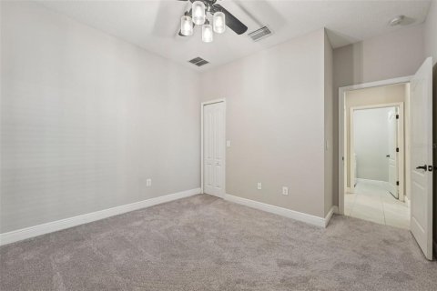 Villa ou maison à louer à Fish Hawk, Floride: 2 chambres, 141.68 m2 № 1870919 - photo 26