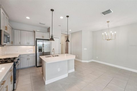 Villa ou maison à louer à Fish Hawk, Floride: 2 chambres, 141.68 m2 № 1870919 - photo 17