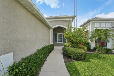 Villa ou maison à louer à Fish Hawk, Floride: 2 chambres, 141.68 m2 № 1870919 - photo 5