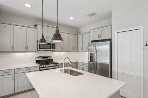 Villa ou maison à louer à Fish Hawk, Floride: 2 chambres, 141.68 m2 № 1870919 - photo 18