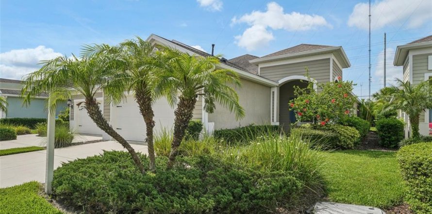 Villa ou maison à Fish Hawk, Floride 2 chambres, 141.68 m2 № 1870919