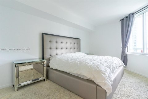 Condominio en venta en Miami, Florida, 2 dormitorios, 113.99 m2 № 1726781 - foto 10