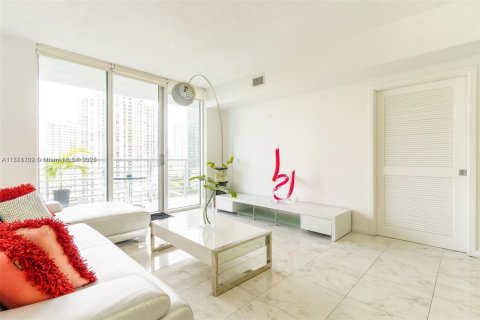 Condominio en venta en Miami, Florida, 2 dormitorios, 113.99 m2 № 1726781 - foto 27