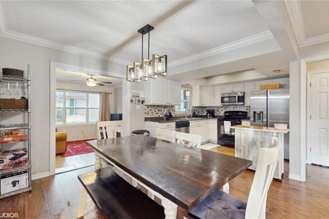Casa en venta en Fruitland Park, Florida, 3 dormitorios, 136.66 m2 № 1549950 - foto 18