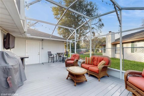 Casa en venta en Fruitland Park, Florida, 3 dormitorios, 136.66 m2 № 1549950 - foto 8