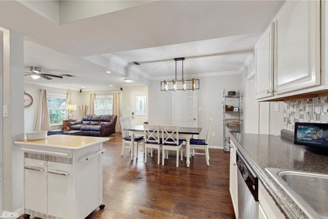 Casa en venta en Fruitland Park, Florida, 3 dormitorios, 136.66 m2 № 1549950 - foto 20