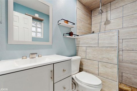 Casa en venta en Fruitland Park, Florida, 3 dormitorios, 136.66 m2 № 1549950 - foto 28