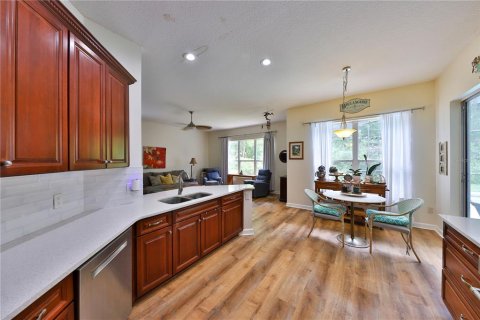 House in Winter Springs, Florida 5 bedrooms, 269.32 sq.m. № 1789153 - photo 8