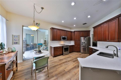 House in Winter Springs, Florida 5 bedrooms, 269.32 sq.m. № 1789153 - photo 3