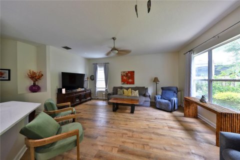House in Winter Springs, Florida 5 bedrooms, 269.32 sq.m. № 1789153 - photo 6