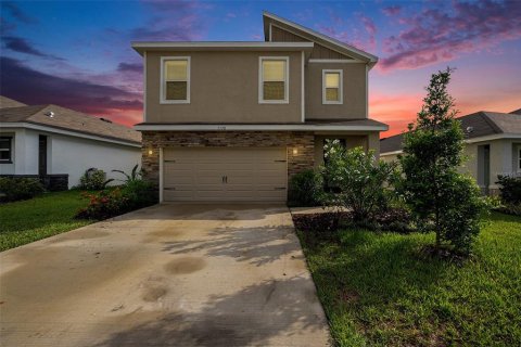House in Plant City, Florida 5 bedrooms, 227.33 sq.m. № 1803305 - photo 3