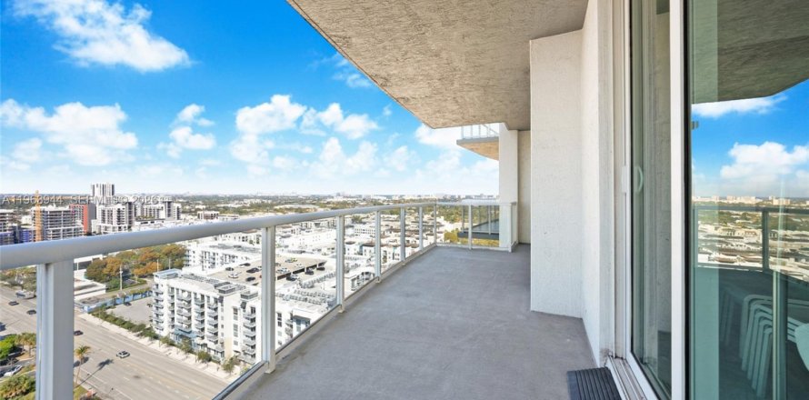 Condominio en Fort Lauderdale, Florida, 1 dormitorio  № 2026732