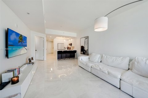Condominio en alquiler en Fort Lauderdale, Florida, 1 dormitorio, 76.74 m2 № 2026732 - foto 4