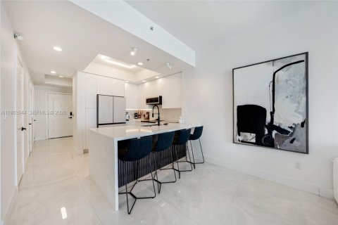 Condominio en alquiler en Fort Lauderdale, Florida, 1 dormitorio, 76.74 m2 № 2026732 - foto 6