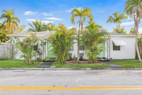 Immobilier commercial à vendre à Fort Lauderdale, Floride: 137.87 m2 № 1472715 - photo 1