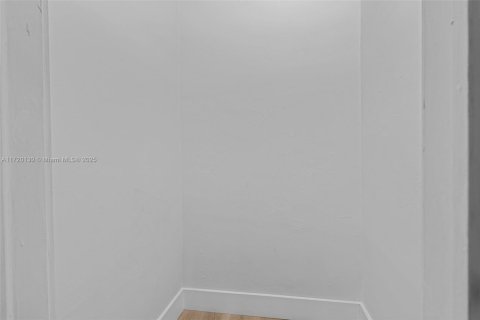Immobilier commercial à vendre à Fort Lauderdale, Floride: 137.87 m2 № 1472715 - photo 20