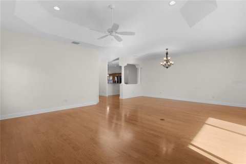 Casa en venta en The Villages, Florida, 3 dormitorios, 322 m2 № 1548315 - foto 10