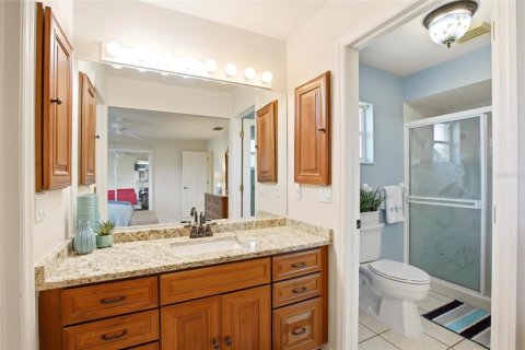 House in North Port, Florida 3 bedrooms, 132.01 sq.m. № 2212015 - photo 21