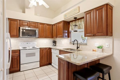 House in North Port, Florida 3 bedrooms, 132.01 sq.m. № 2212015 - photo 14
