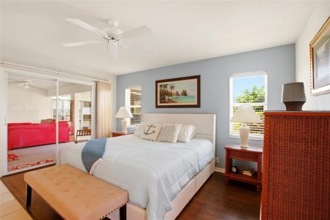 House in North Port, Florida 3 bedrooms, 132.01 sq.m. № 2212015 - photo 20