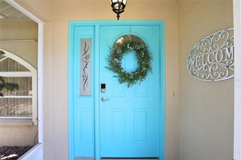 House in North Port, Florida 3 bedrooms, 132.01 sq.m. № 2212015 - photo 6