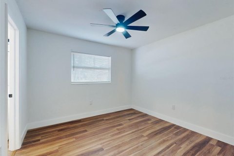 House in New Smyrna Beach, Florida 4 bedrooms, 100.8 sq.m. № 2216388 - photo 27