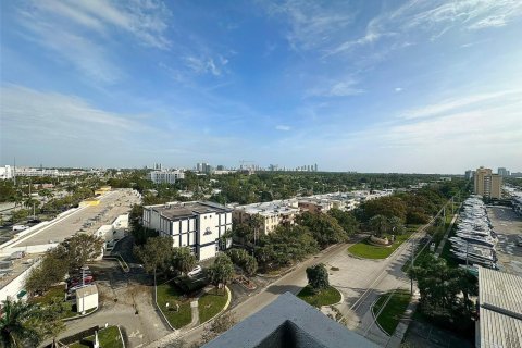 Copropriété à vendre à North Miami, Floride: 2 chambres, 97.55 m2 № 1977238 - photo 4