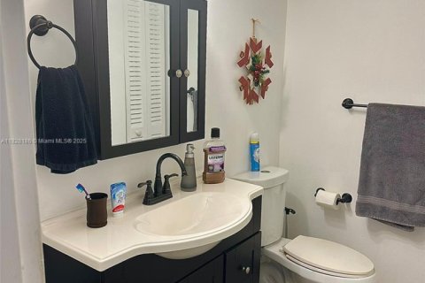 Copropriété à vendre à North Miami, Floride: 2 chambres, 97.55 m2 № 1977238 - photo 10