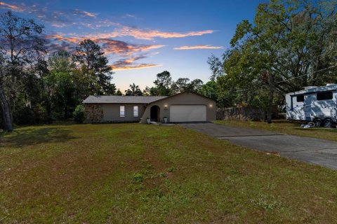 House in Spring Hill, Florida 2 bedrooms, 117.15 sq.m. № 1783463 - photo 2