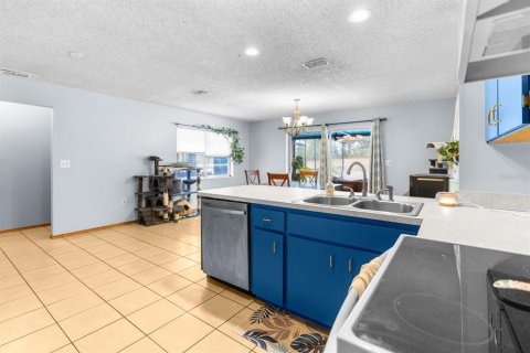 House in Spring Hill, Florida 2 bedrooms, 117.15 sq.m. № 1783463 - photo 16