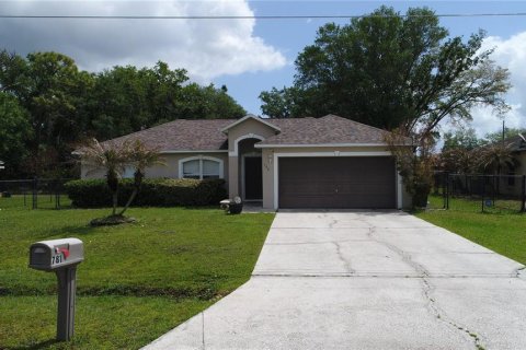 Casa en Kissimmee, Florida 3 dormitorios, 142.6 m2 № 2114050
