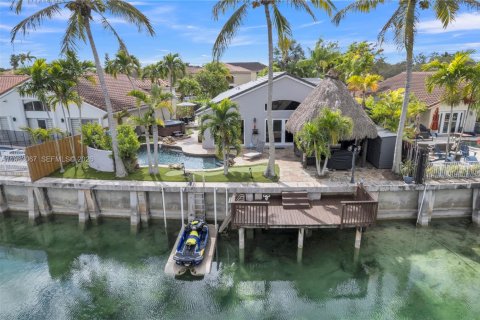 Villa ou maison à Miami, Floride 3 chambres, 174.56 m2 № 2023892
