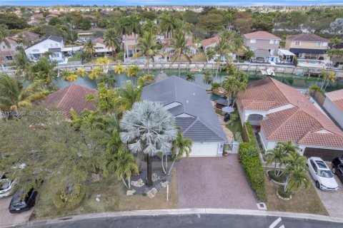 Купить виллу или дом в Майами, Флорида 3 спальни, 174.56м2, № 2023892 - фото 4