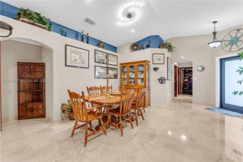 Купить виллу или дом в Майами, Флорида 3 спальни, 174.56м2, № 2023892 - фото 14