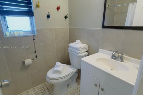House in Miami Beach, Florida 1 bedroom № 1971061 - photo 8